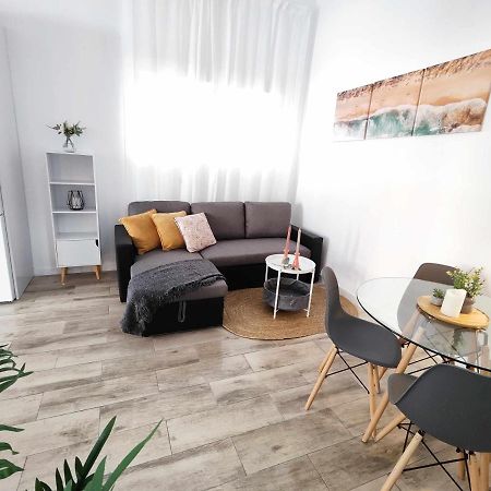 La Victoria Suites Malaga Bagian luar foto