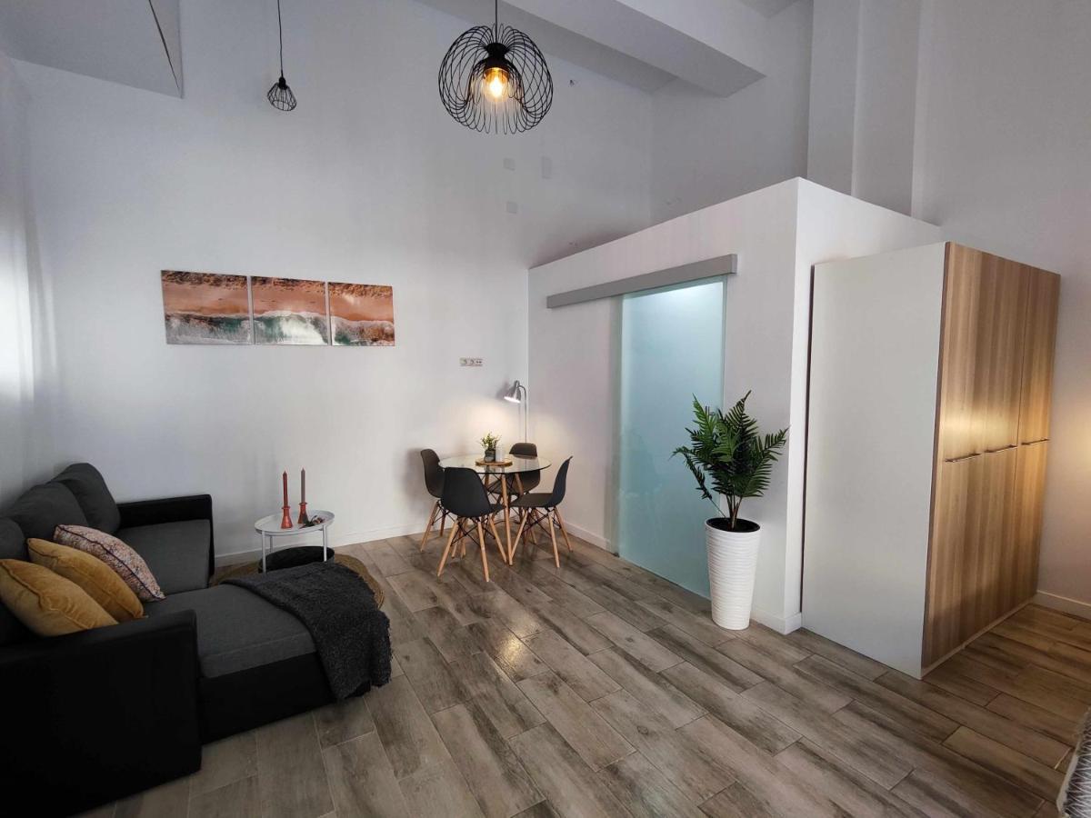 La Victoria Suites Malaga Bagian luar foto
