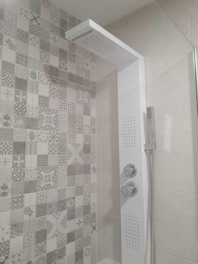 La Victoria Suites Malaga Bagian luar foto
