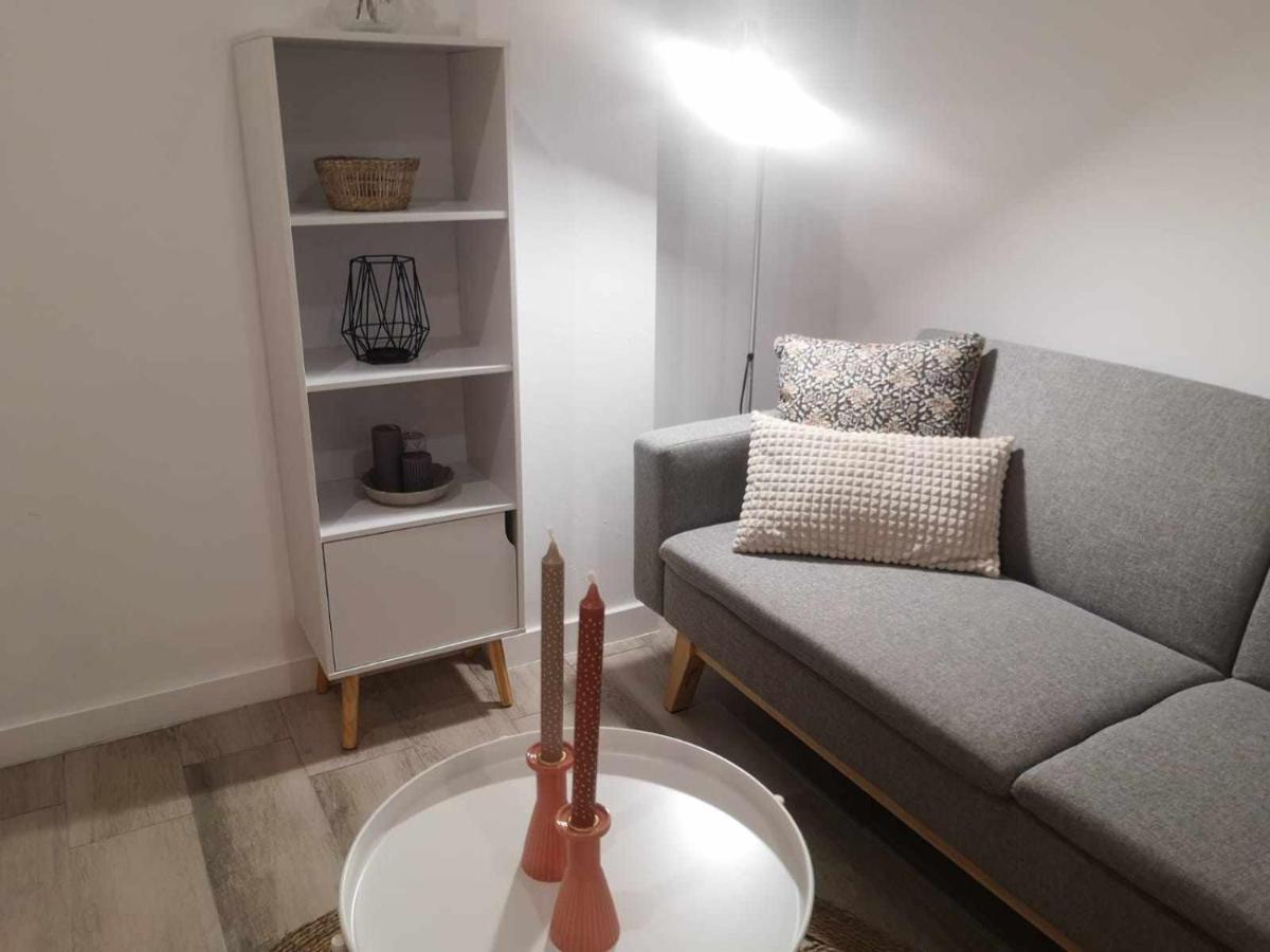 La Victoria Suites Malaga Bagian luar foto