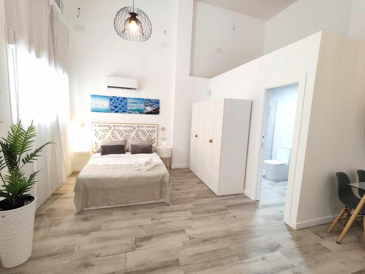 La Victoria Suites Malaga Bagian luar foto