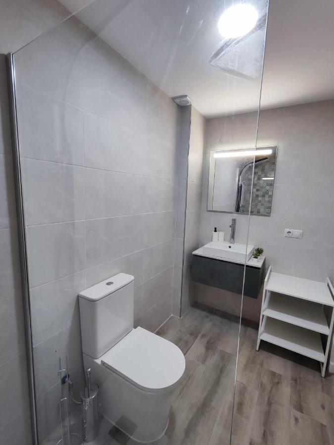 La Victoria Suites Malaga Bagian luar foto