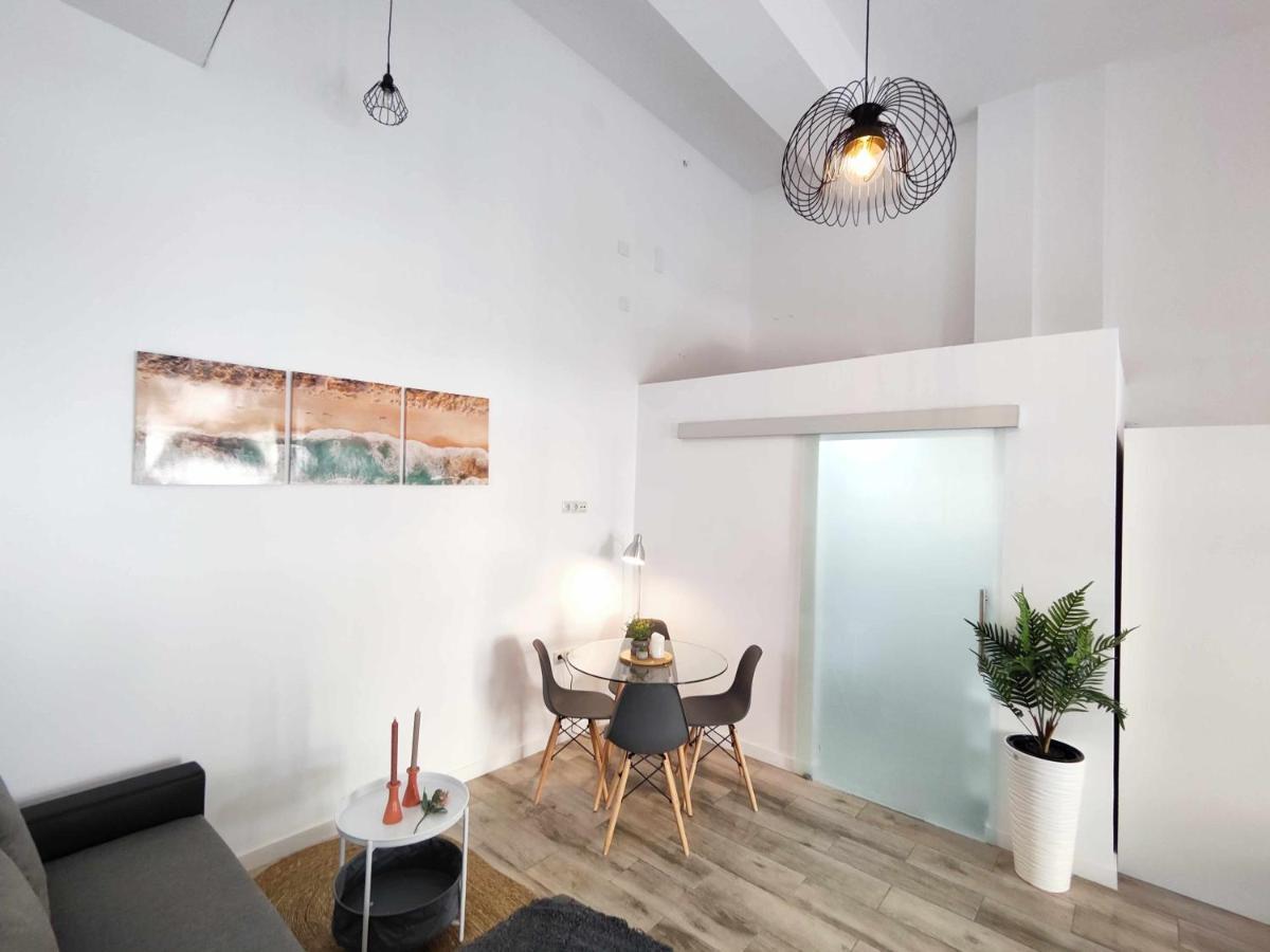 La Victoria Suites Malaga Bagian luar foto