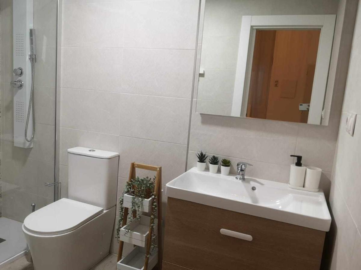 La Victoria Suites Malaga Bagian luar foto