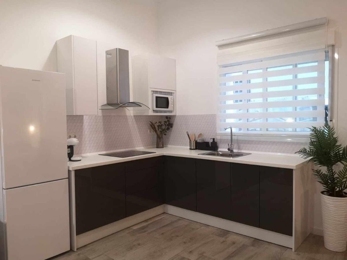 La Victoria Suites Malaga Bagian luar foto